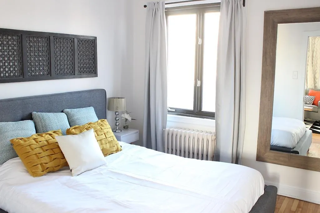 Mtlvacationrentals-The Mtlvr Kisses Montreal