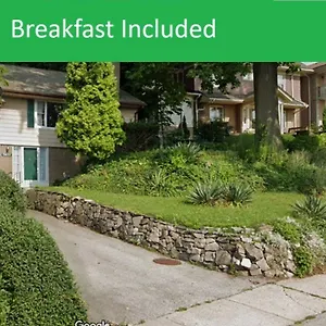 https://niagara-riverview-closest-to-falls-free-breakfast.niagara-fallshotels.com