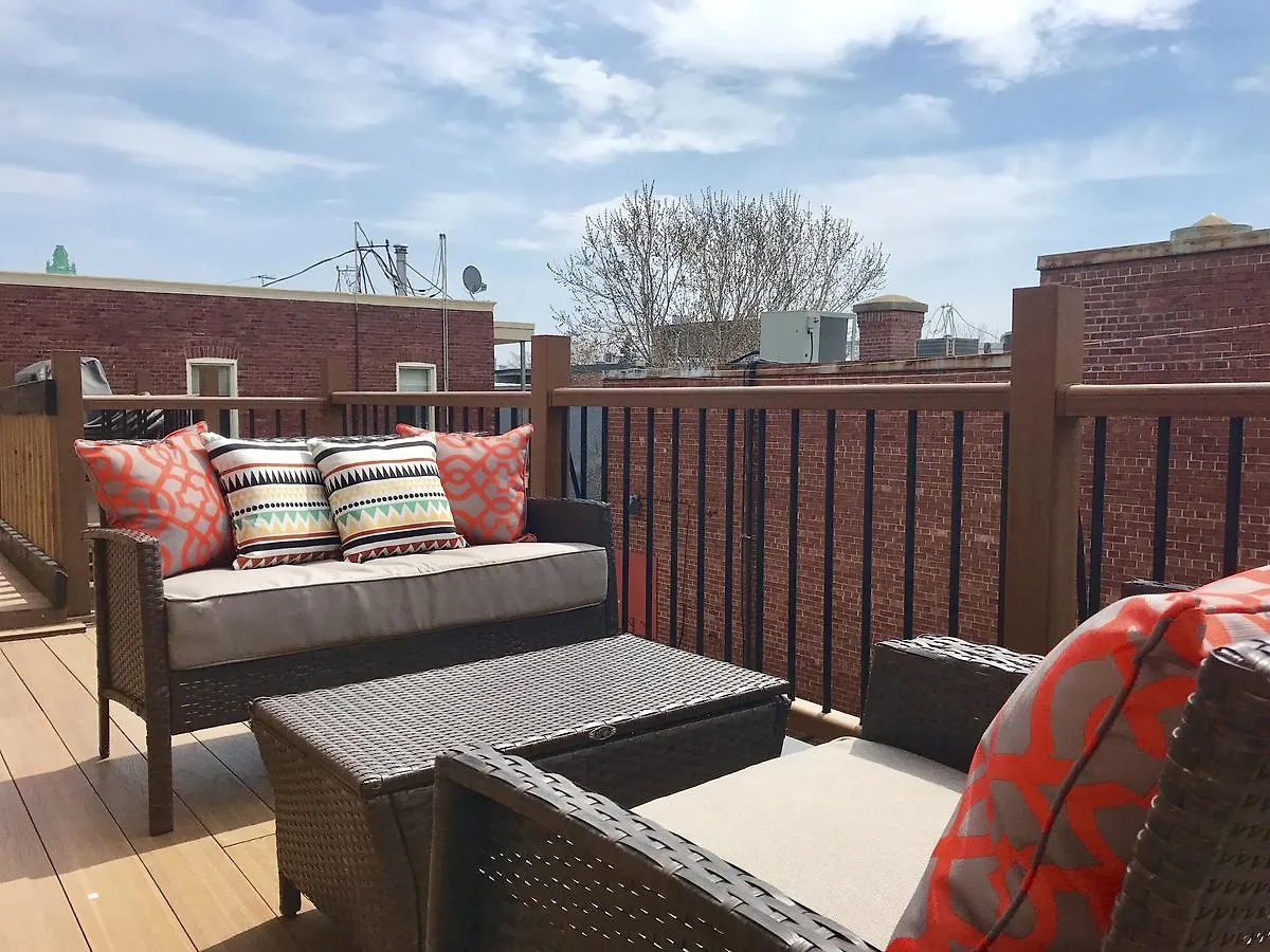 Apartment Mtlvacationrentals-The Mtlvr Kisses Montreal
