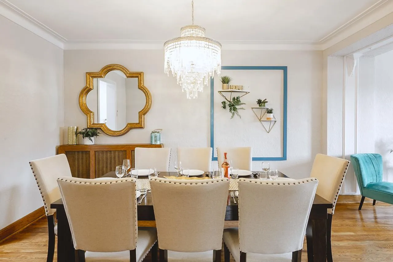 Mtlvacationrentals-The Mtlvr Kisses Montreal 0*,  Canada